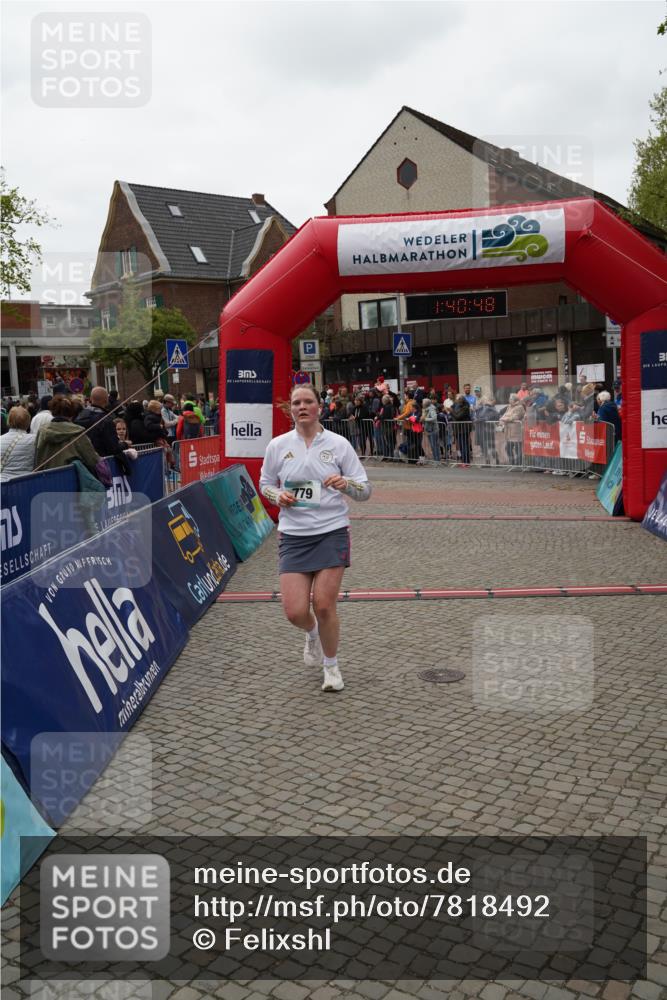 04.05.2025 - 8. Wedeler Halbmarathon Felixshl http://msf.ph/oto/7818492 04.05.2025 11:40:46 Ziel 163, 237, 779 meine-sportfotos.de