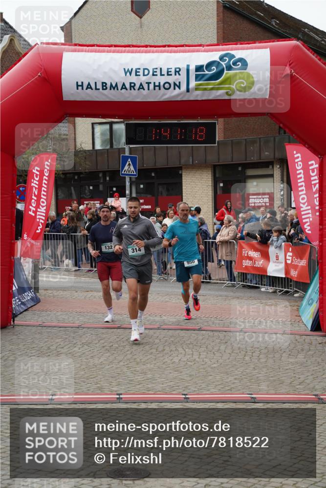 04.05.2025 - 8. Wedeler Halbmarathon Felixshl http://msf.ph/oto/7818522 04.05.2025 11:41:16 Ziel 132, 314, 950 meine-sportfotos.de