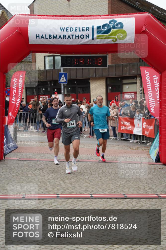 04.05.2025 - 8. Wedeler Halbmarathon Felixshl http://msf.ph/oto/7818524 04.05.2025 11:41:16 Ziel 132, 314, 950 meine-sportfotos.de
