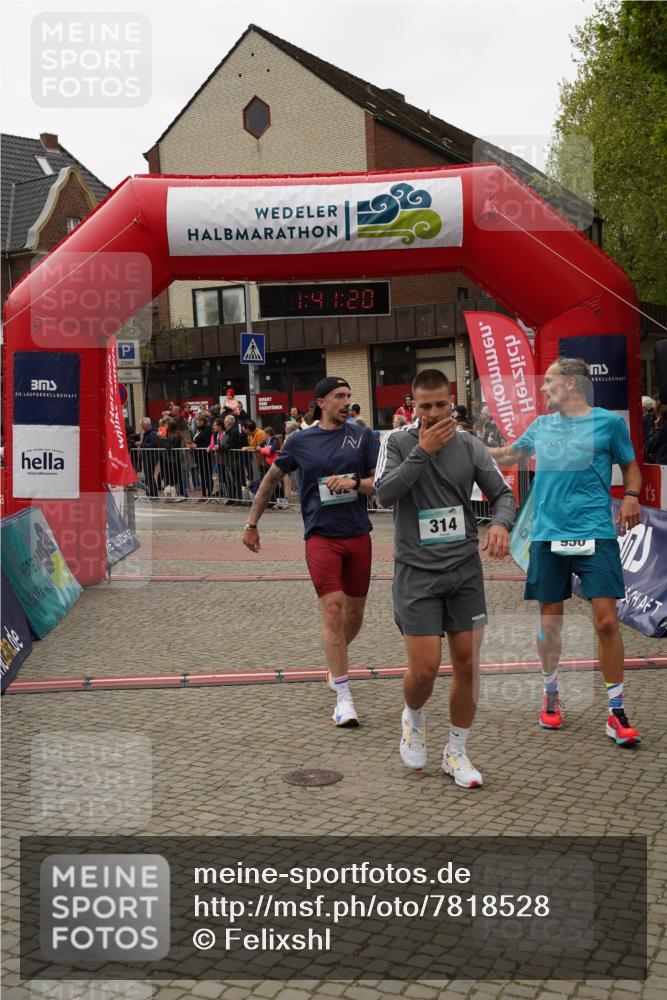 04.05.2025 - 8. Wedeler Halbmarathon Felixshl http://msf.ph/oto/7818528 04.05.2025 11:41:18 Ziel 132, 314, 950 meine-sportfotos.de