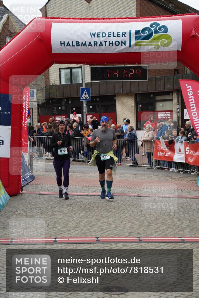 04.05.2025 - 8. Wedeler Halbmarathon Felixshl http://msf.ph/oto/7818531 04.05.2025 11:41:22 Ziel 132, 314, 864, 870, 871, 950 meine-sportfotos.de