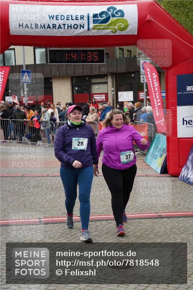 04.05.2025 - 8. Wedeler Halbmarathon Felixshl http://msf.ph/oto/7818548 04.05.2025 11:41:32 Ziel 28, 37, 358, 527, 1171 meine-sportfotos.de