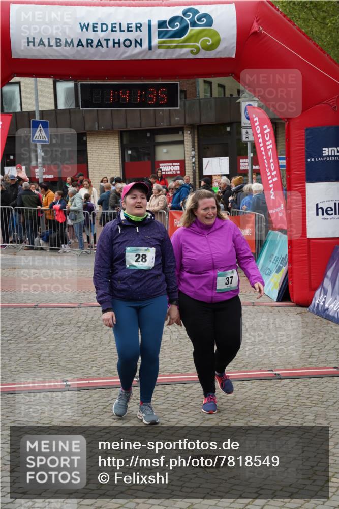 04.05.2025 - 8. Wedeler Halbmarathon Felixshl http://msf.ph/oto/7818549 04.05.2025 11:41:33 Ziel 28, 37, 358 meine-sportfotos.de