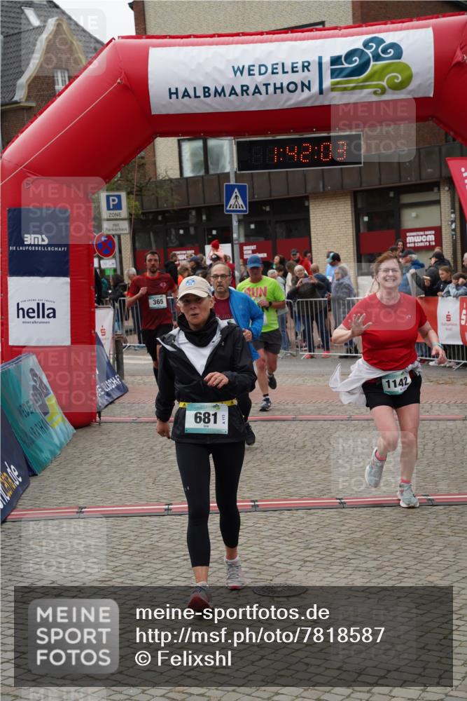 04.05.2025 - 8. Wedeler Halbmarathon Felixshl http://msf.ph/oto/7818587 04.05.2025 11:42:01 Ziel 191, 365, 389, 680, 681, 1051, 1142 meine-sportfotos.de