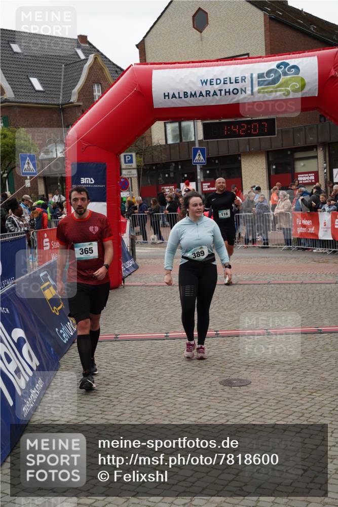 04.05.2025 - 8. Wedeler Halbmarathon Felixshl http://msf.ph/oto/7818600 04.05.2025 11:42:05 Ziel 116, 191, 365, 389, 681, 1051, 1142 meine-sportfotos.de