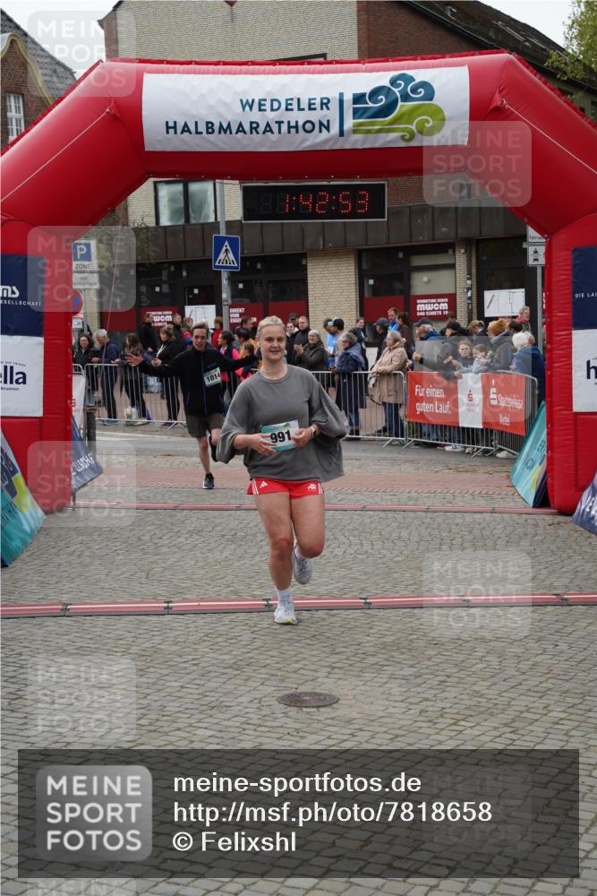 04.05.2025 - 8. Wedeler Halbmarathon Felixshl http://msf.ph/oto/7818658 04.05.2025 11:42:51 Ziel 991, 1014 meine-sportfotos.de