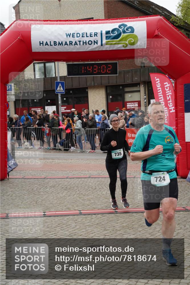 04.05.2025 - 8. Wedeler Halbmarathon Felixshl http://msf.ph/oto/7818674 04.05.2025 11:43:00 Ziel 724, 824 meine-sportfotos.de