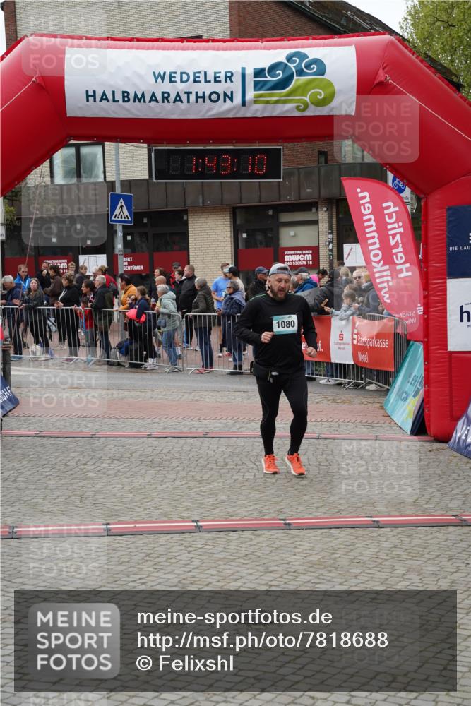 04.05.2025 - 8. Wedeler Halbmarathon Felixshl http://msf.ph/oto/7818688 04.05.2025 11:43:08 Ziel 54, 824, 1080 meine-sportfotos.de