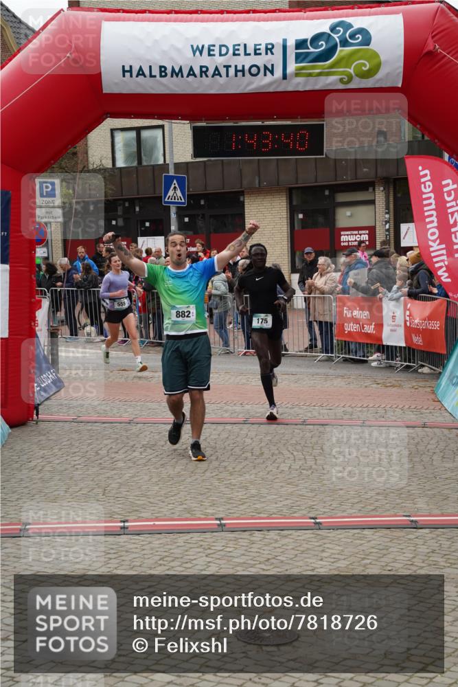 04.05.2025 - 8. Wedeler Halbmarathon Felixshl http://msf.ph/oto/7818726 04.05.2025 11:43:38 Ziel 175, 555, 712, 882 meine-sportfotos.de