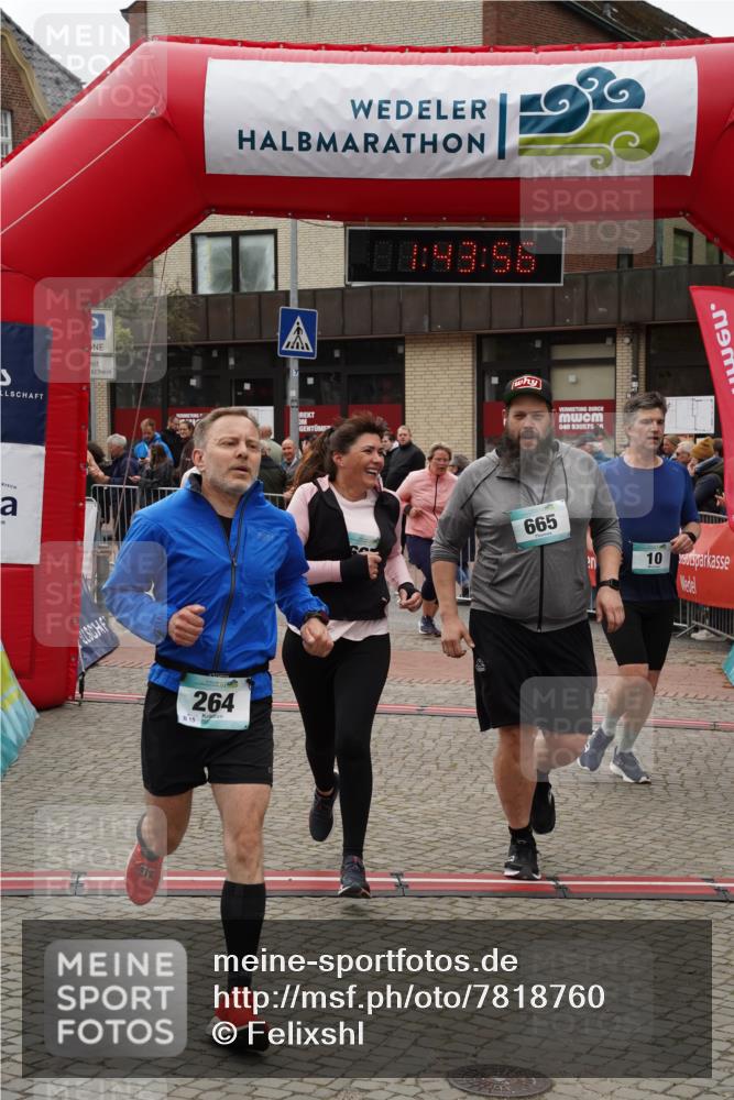 04.05.2025 - 8. Wedeler Halbmarathon Felixshl http://msf.ph/oto/7818760 04.05.2025 11:43:54 Ziel 10, 109, 264, 587, 665, 667, 854, 1003, 1106 meine-sportfotos.de