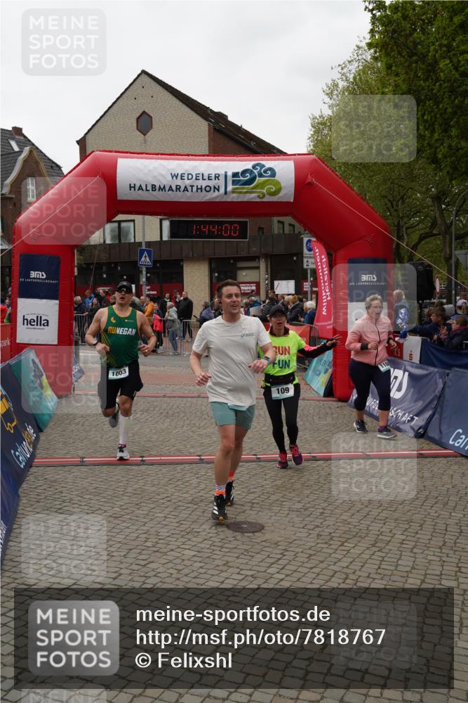 04.05.2025 - 8. Wedeler Halbmarathon Felixshl http://msf.ph/oto/7818767 04.05.2025 11:43:58 Ziel 10, 109, 264, 587, 665, 667, 1003, 1106 meine-sportfotos.de