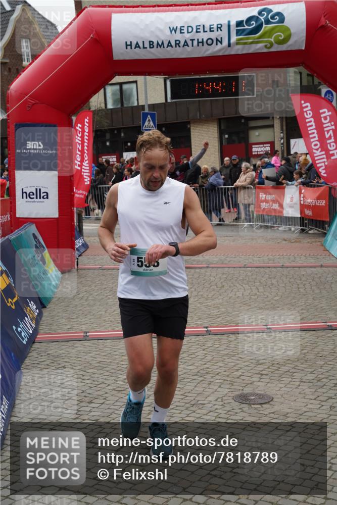 04.05.2025 - 8. Wedeler Halbmarathon Felixshl http://msf.ph/oto/7818789 04.05.2025 11:44:09 Ziel 455, 558, 914 meine-sportfotos.de