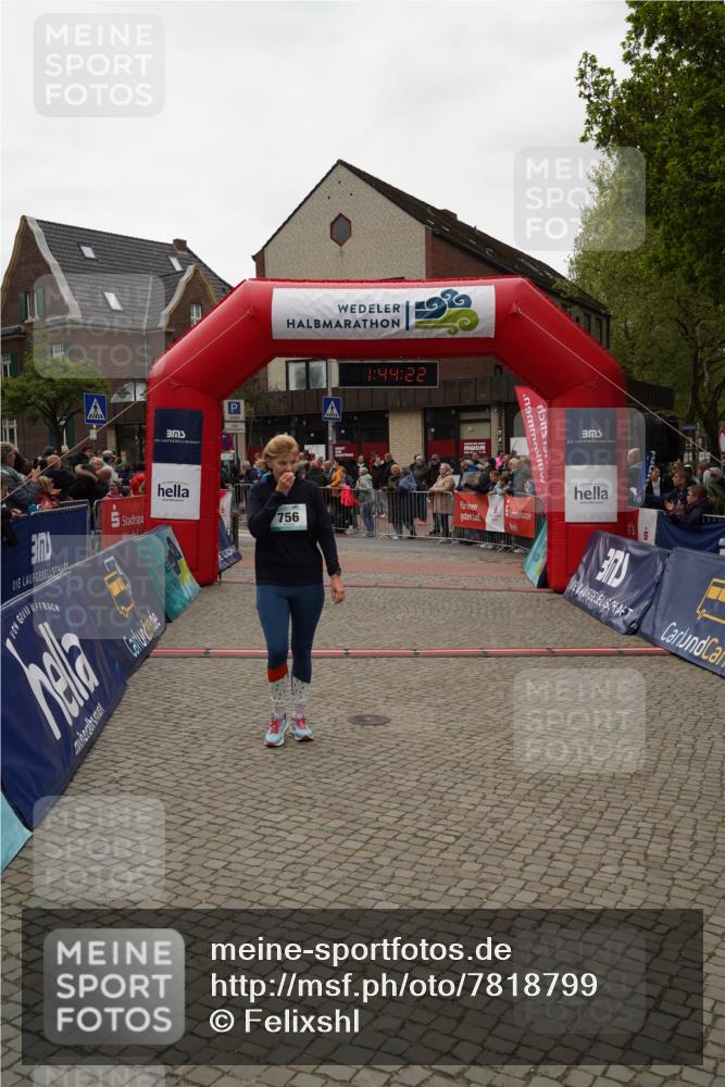 04.05.2025 - 8. Wedeler Halbmarathon Felixshl http://msf.ph/oto/7818799 04.05.2025 11:44:20 Ziel 2, 22, 756 meine-sportfotos.de