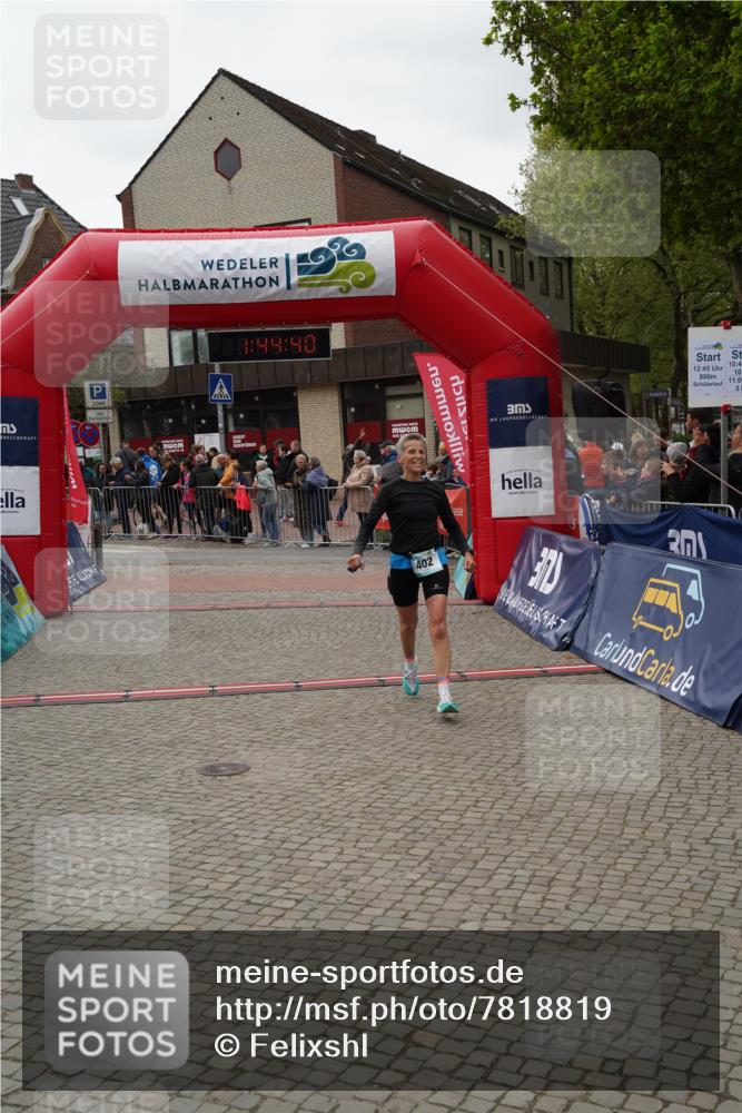 04.05.2025 - 8. Wedeler Halbmarathon Felixshl http://msf.ph/oto/7818819 04.05.2025 11:44:38 Ziel 402 meine-sportfotos.de