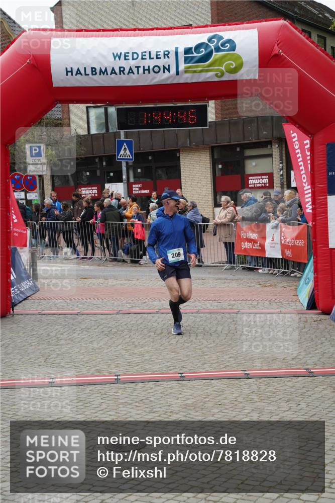 04.05.2025 - 8. Wedeler Halbmarathon Felixshl http://msf.ph/oto/7818828 04.05.2025 11:44:44 Ziel 209 meine-sportfotos.de