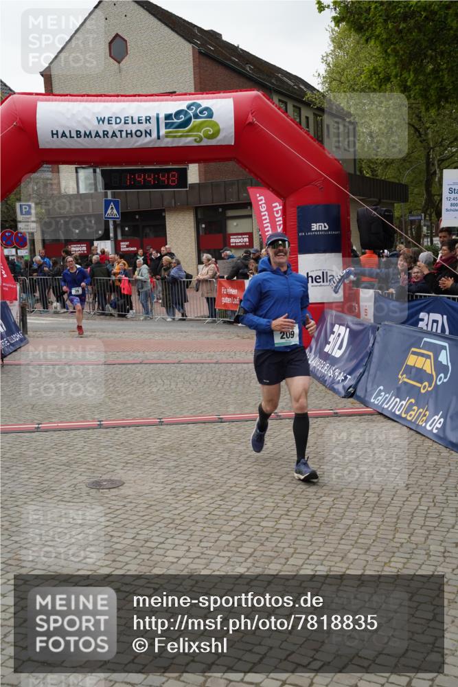 04.05.2025 - 8. Wedeler Halbmarathon Felixshl http://msf.ph/oto/7818835 04.05.2025 11:44:46 Ziel 39, 209 meine-sportfotos.de