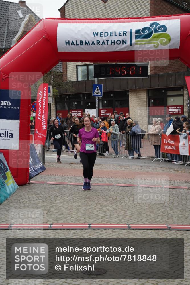 04.05.2025 - 8. Wedeler Halbmarathon Felixshl http://msf.ph/oto/7818848 04.05.2025 11:44:59 Ziel 392, 421, 714 meine-sportfotos.de