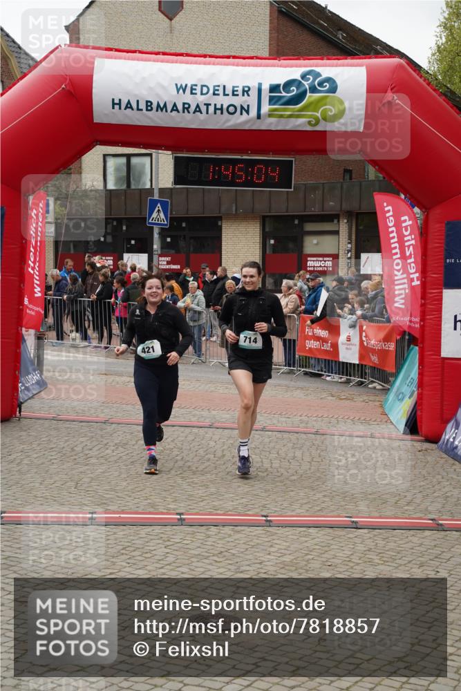 04.05.2025 - 8. Wedeler Halbmarathon Felixshl http://msf.ph/oto/7818857 04.05.2025 11:45:02 Ziel 392, 421, 714 meine-sportfotos.de