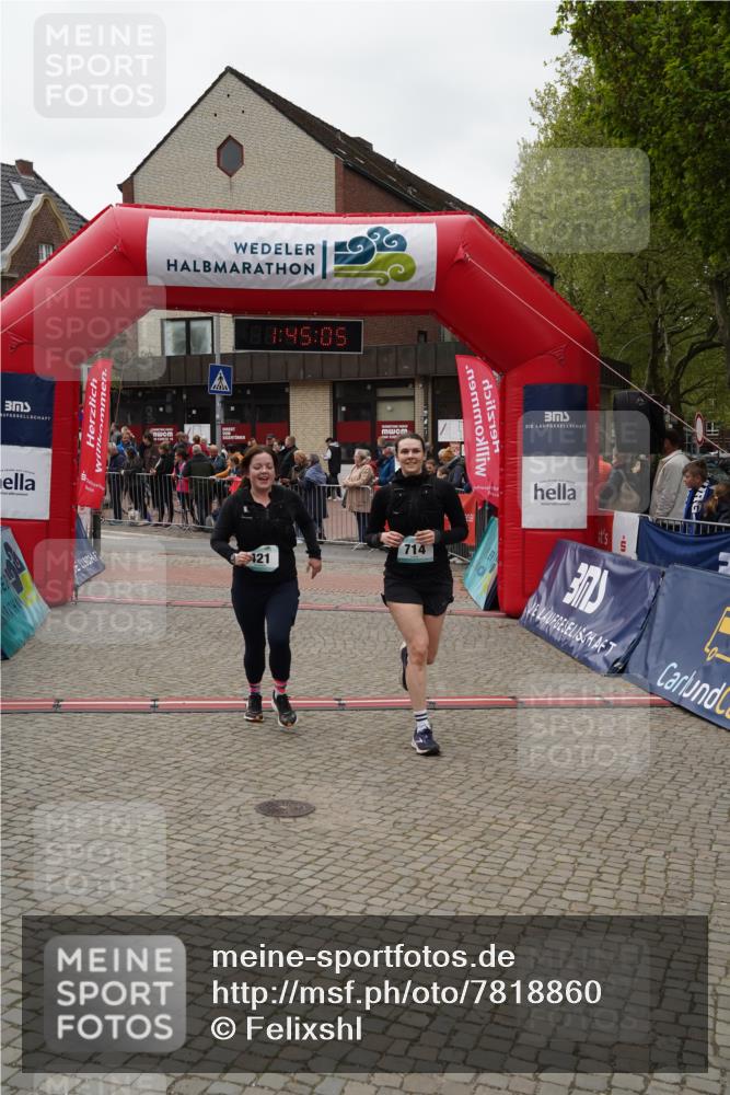 04.05.2025 - 8. Wedeler Halbmarathon Felixshl http://msf.ph/oto/7818860 04.05.2025 11:45:03 Ziel 392, 421, 714 meine-sportfotos.de