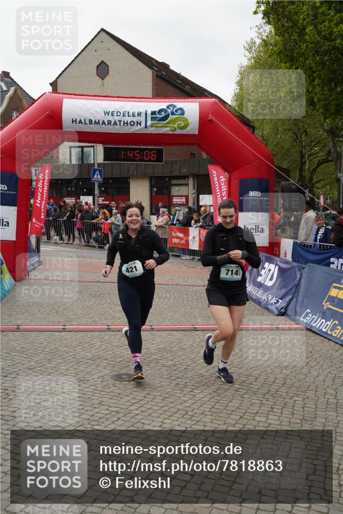04.05.2025 - 8. Wedeler Halbmarathon Felixshl http://msf.ph/oto/7818863 04.05.2025 11:45:04 Ziel 392, 421, 714 meine-sportfotos.de