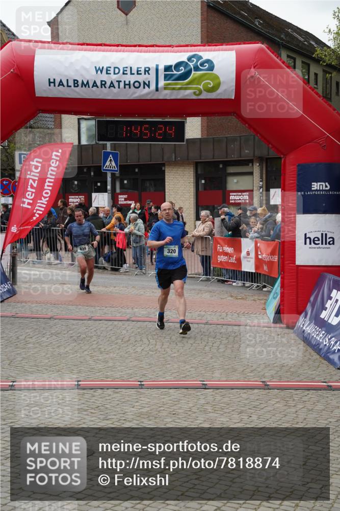 04.05.2025 - 8. Wedeler Halbmarathon Felixshl http://msf.ph/oto/7818874 04.05.2025 11:45:22 Ziel 320, 639 meine-sportfotos.de