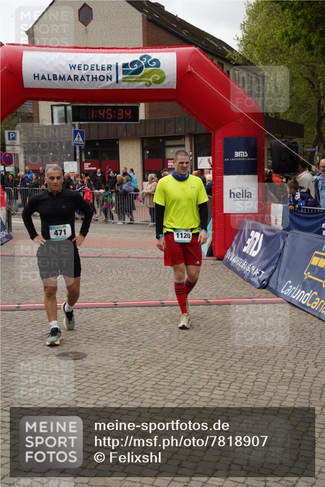 04.05.2025 - 8. Wedeler Halbmarathon Felixshl http://msf.ph/oto/7818907 04.05.2025 11:45:32 Ziel 471, 808, 1120 meine-sportfotos.de