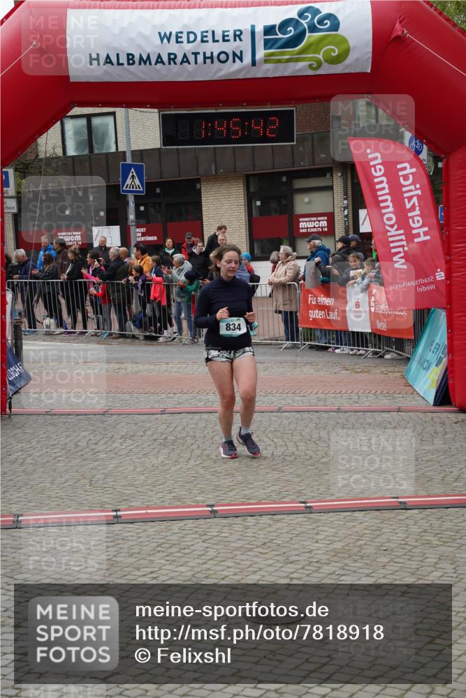 04.05.2025 - 8. Wedeler Halbmarathon Felixshl http://msf.ph/oto/7818918 04.05.2025 11:45:40 Ziel 67, 576, 834 meine-sportfotos.de