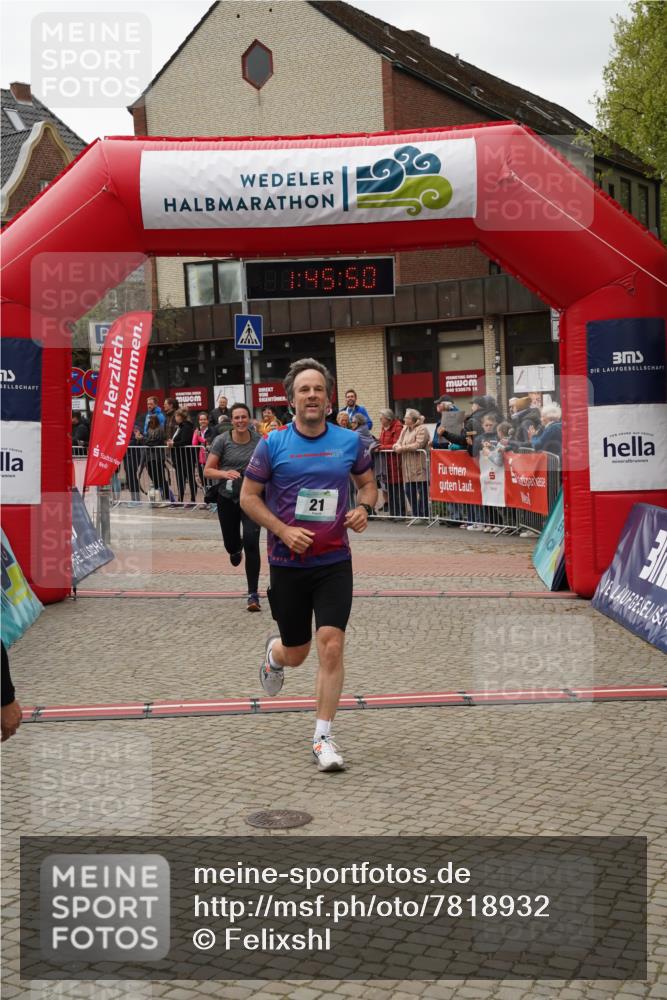 04.05.2025 - 8. Wedeler Halbmarathon Felixshl http://msf.ph/oto/7818932 04.05.2025 11:45:48 Ziel 21, 67, 292 meine-sportfotos.de