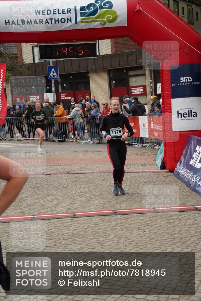 04.05.2025 - 8. Wedeler Halbmarathon Felixshl http://msf.ph/oto/7818945 04.05.2025 11:45:53 Ziel 292, 541, 1179 meine-sportfotos.de