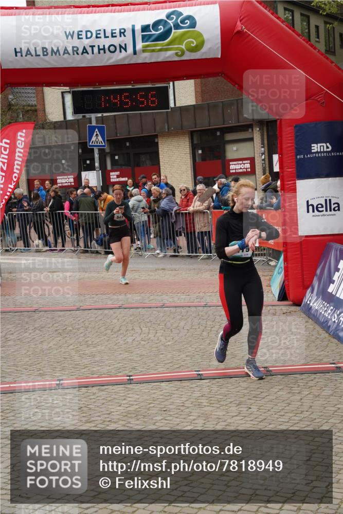 04.05.2025 - 8. Wedeler Halbmarathon Felixshl http://msf.ph/oto/7818949 04.05.2025 11:45:54 Ziel 292, 541, 1179 meine-sportfotos.de