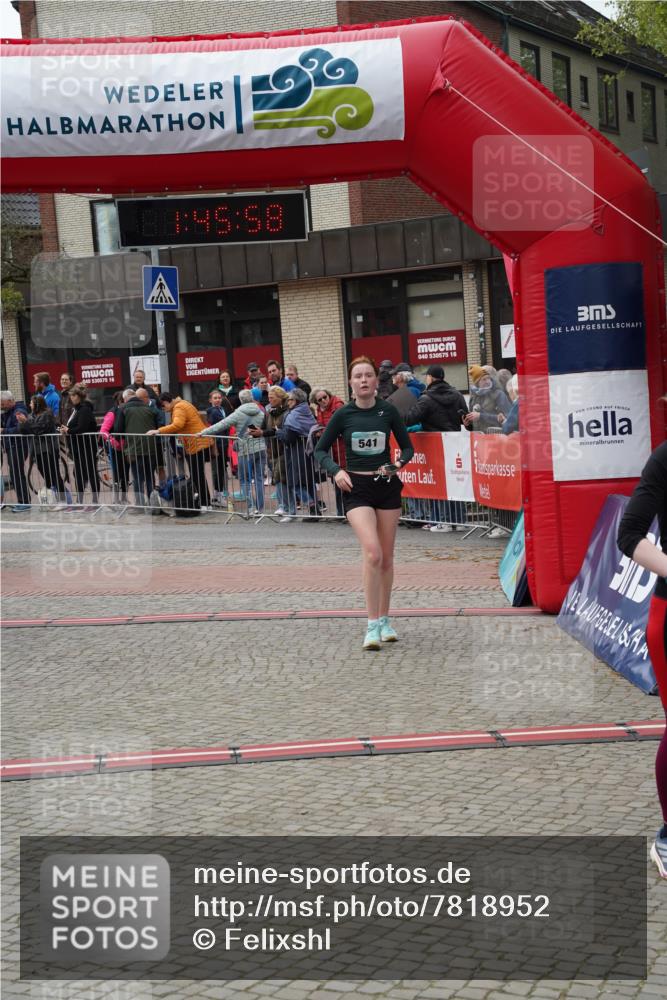 04.05.2025 - 8. Wedeler Halbmarathon Felixshl http://msf.ph/oto/7818952 04.05.2025 11:45:55 Ziel 541, 1179 meine-sportfotos.de