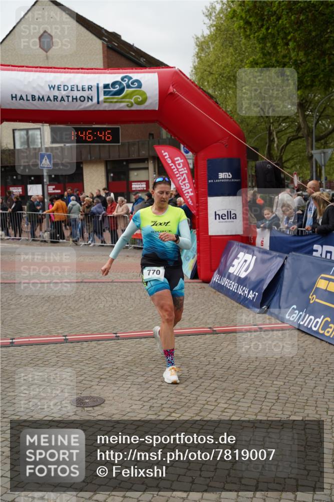 04.05.2025 - 8. Wedeler Halbmarathon Felixshl http://msf.ph/oto/7819007 04.05.2025 11:46:44 Ziel 487, 770, 851, 855, 999 meine-sportfotos.de