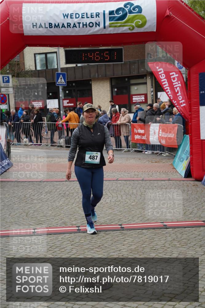 04.05.2025 - 8. Wedeler Halbmarathon Felixshl http://msf.ph/oto/7819017 04.05.2025 11:46:49 Ziel 487, 982 meine-sportfotos.de