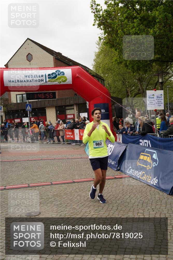 04.05.2025 - 8. Wedeler Halbmarathon Felixshl http://msf.ph/oto/7819025 04.05.2025 11:46:53 Ziel 487, 982 meine-sportfotos.de
