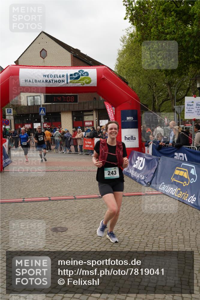 04.05.2025 - 8. Wedeler Halbmarathon Felixshl http://msf.ph/oto/7819041 04.05.2025 11:47:06 Ziel 186, 243, 866, 972 meine-sportfotos.de