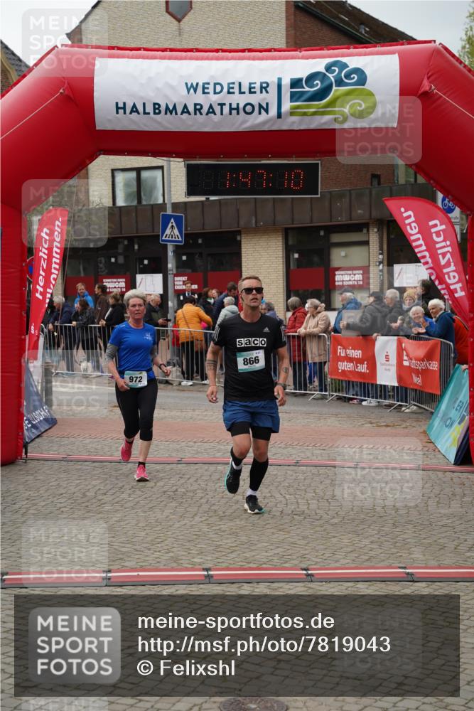 04.05.2025 - 8. Wedeler Halbmarathon Felixshl http://msf.ph/oto/7819043 04.05.2025 11:47:08 Ziel 243, 866, 972 meine-sportfotos.de
