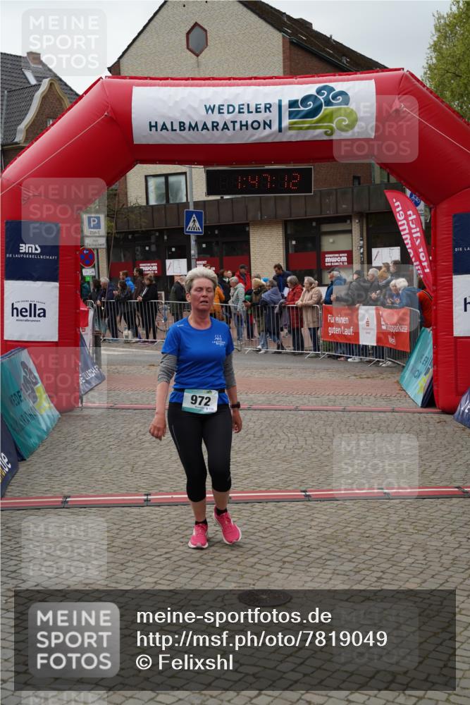 04.05.2025 - 8. Wedeler Halbmarathon Felixshl http://msf.ph/oto/7819049 04.05.2025 11:47:10 Ziel 243, 866, 972 meine-sportfotos.de