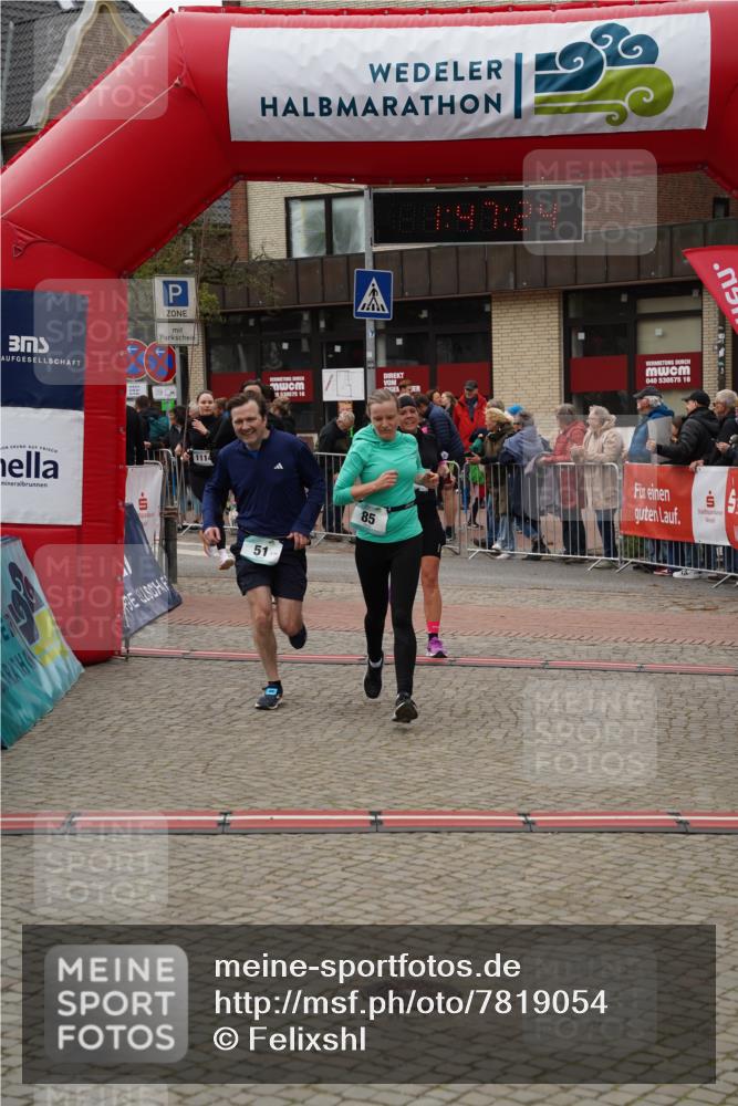 04.05.2025 - 8. Wedeler Halbmarathon Felixshl http://msf.ph/oto/7819054 04.05.2025 11:47:22 Ziel 51, 85, 1035, 1114, 1159 meine-sportfotos.de