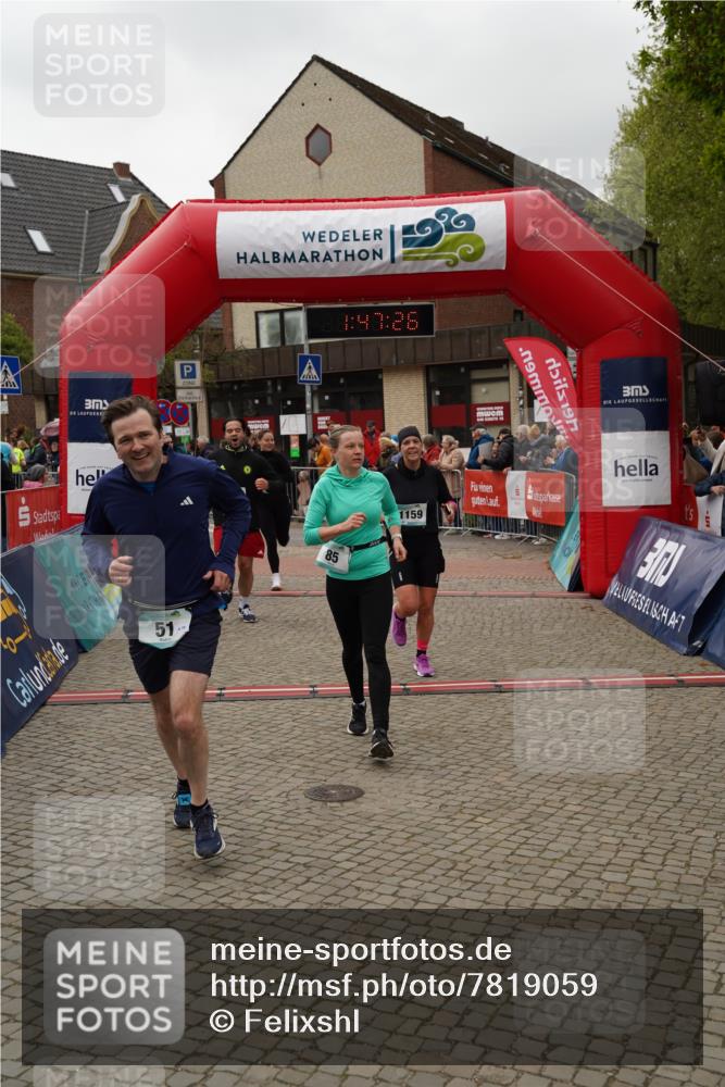 04.05.2025 - 8. Wedeler Halbmarathon Felixshl http://msf.ph/oto/7819059 04.05.2025 11:47:24 Ziel 51, 85, 1031, 1035, 1114, 1159 meine-sportfotos.de