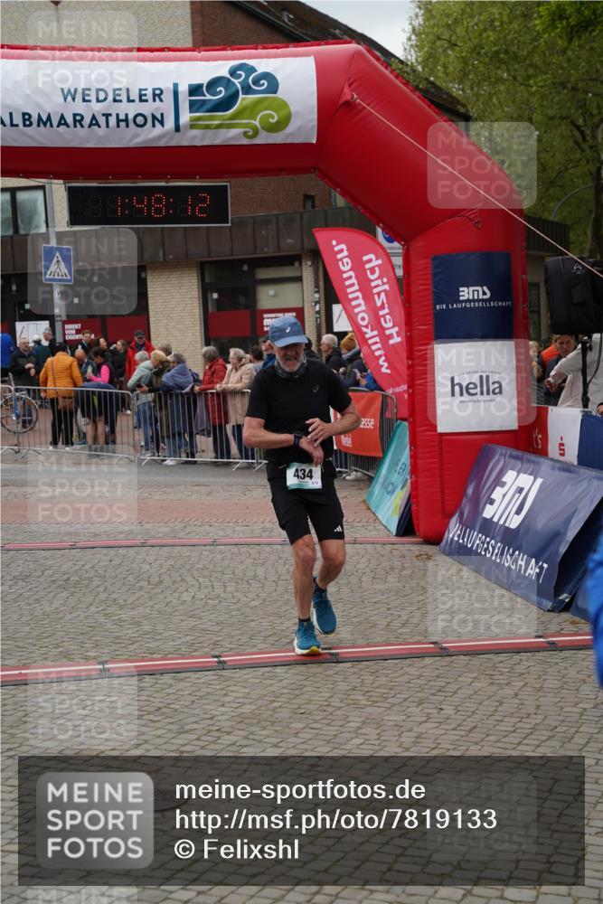 04.05.2025 - 8. Wedeler Halbmarathon Felixshl http://msf.ph/oto/7819133 04.05.2025 11:48:10 Ziel 434, 1083 meine-sportfotos.de