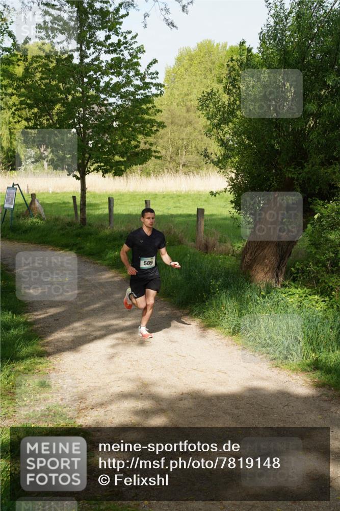 04.05.2025 - 8. Wedeler Halbmarathon Felixshl http://msf.ph/oto/7819148 04.05.2025 10:01:03 Laufen 589 meine-sportfotos.de