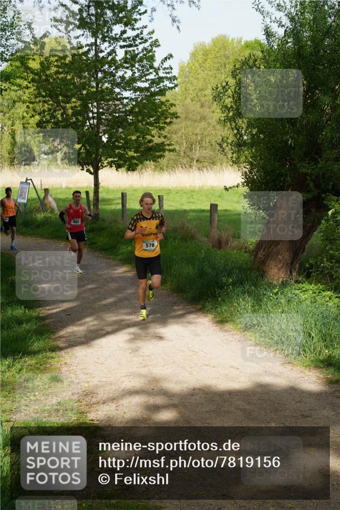 04.05.2025 - 8. Wedeler Halbmarathon Felixshl http://msf.ph/oto/7819156 04.05.2025 10:01:06 Laufen 993, 578 meine-sportfotos.de