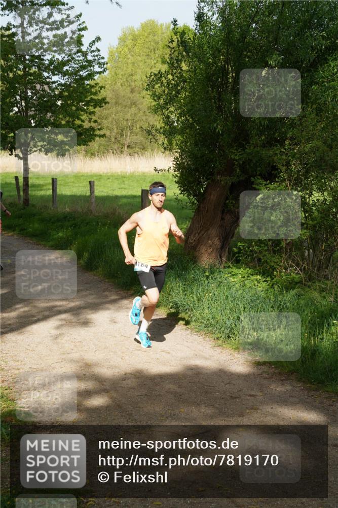 04.05.2025 - 8. Wedeler Halbmarathon Felixshl http://msf.ph/oto/7819170 04.05.2025 10:01:10 Laufen 1184 meine-sportfotos.de