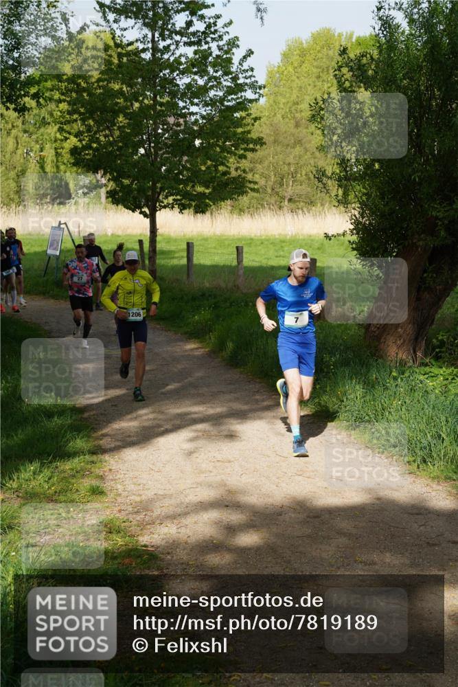 04.05.2025 - 8. Wedeler Halbmarathon Felixshl http://msf.ph/oto/7819189 04.05.2025 10:01:17 Laufen 1206, 7 meine-sportfotos.de