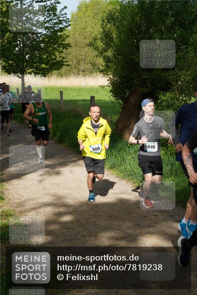 04.05.2025 - 8. Wedeler Halbmarathon Felixshl http://msf.ph/oto/7819238 04.05.2025 10:01:32 Laufen 624, 03, 508, 840, 22 meine-sportfotos.de