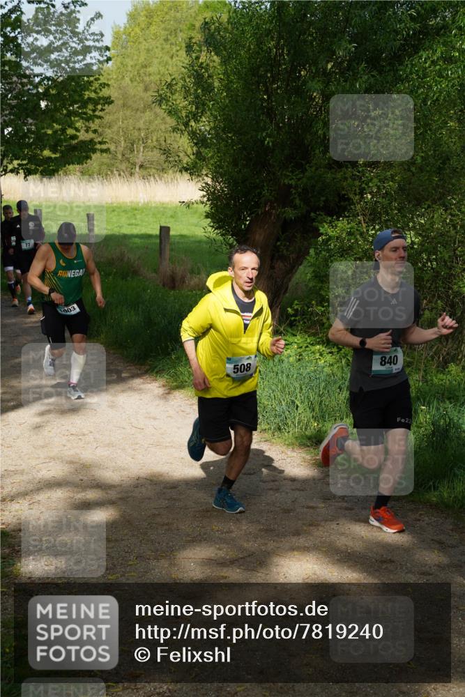 04.05.2025 - 8. Wedeler Halbmarathon Felixshl http://msf.ph/oto/7819240 04.05.2025 10:01:32 Laufen 1003, 508, 840, 22 meine-sportfotos.de