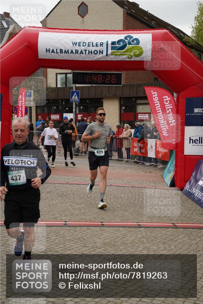 04.05.2025 - 8. Wedeler Halbmarathon Felixshl http://msf.ph/oto/7819263 04.05.2025 11:48:23 Ziel 437, 629 meine-sportfotos.de