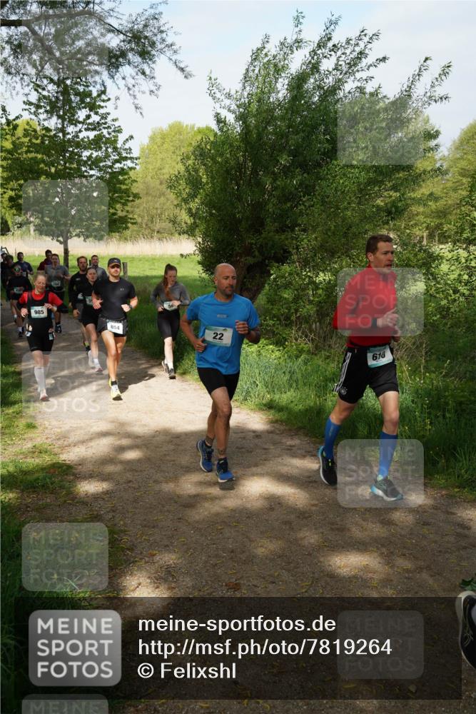 04.05.2025 - 8. Wedeler Halbmarathon Felixshl http://msf.ph/oto/7819264 04.05.2025 10:01:40 Laufen 184, 985, 854, 22, 610 meine-sportfotos.de