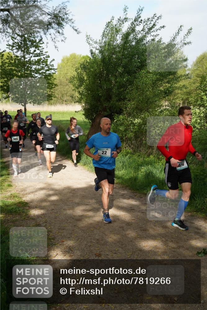 04.05.2025 - 8. Wedeler Halbmarathon Felixshl http://msf.ph/oto/7819266 04.05.2025 10:01:41 Laufen 985, 854, 22, 616 meine-sportfotos.de