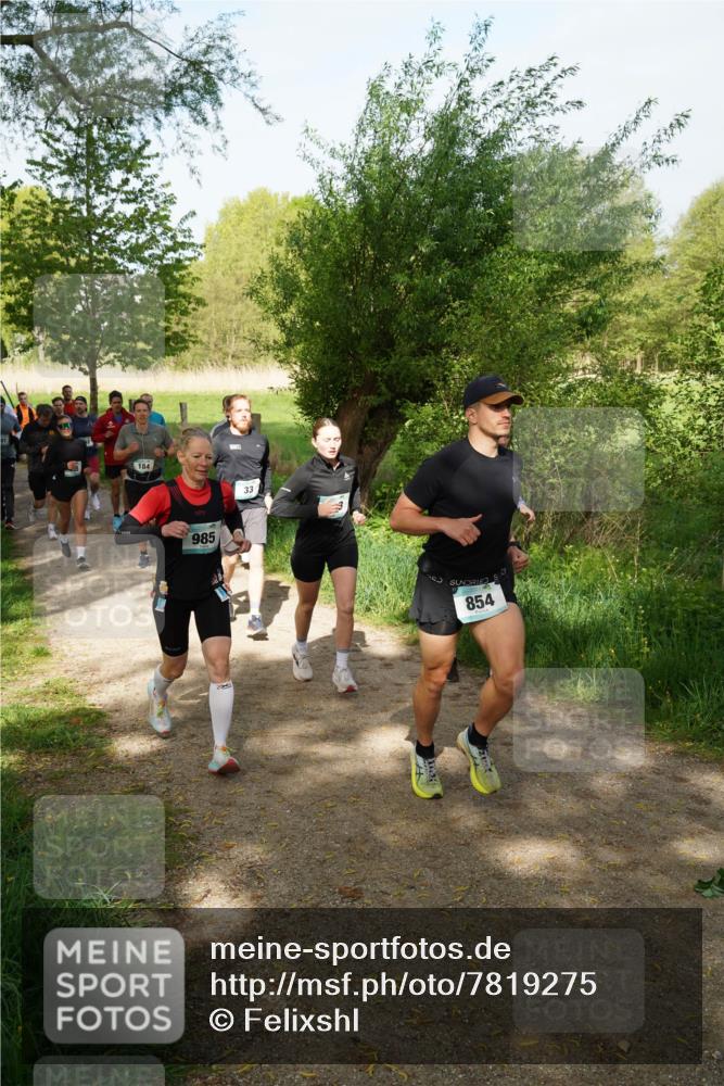 04.05.2025 - 8. Wedeler Halbmarathon Felixshl http://msf.ph/oto/7819275 04.05.2025 10:01:42 Laufen 184, 985, 33, 854 meine-sportfotos.de